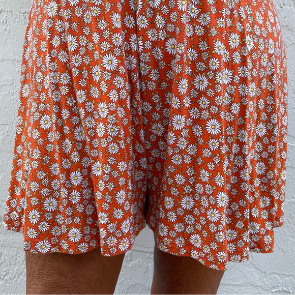 Forever 21 Burnt Orange Daisy Floral Romper | Skinny strap low back Size Large - Picture 8 of 10